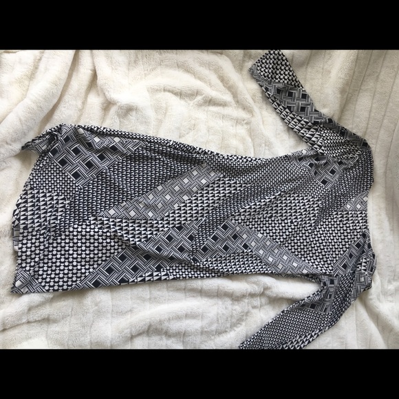 Sexy black and white patterned dress! Size M. - Picture 3 of 3